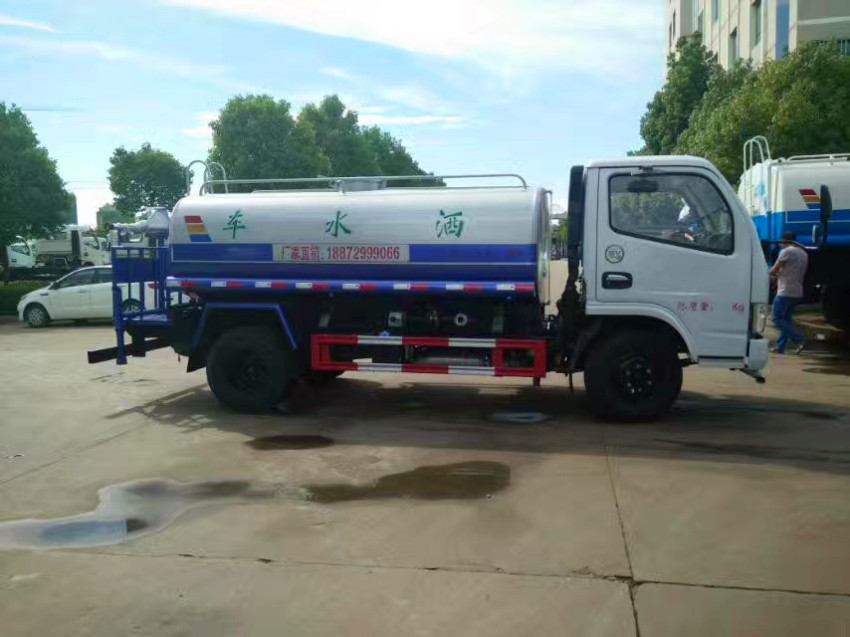 �����О�ˮ܇�S��ֱ�N�������О�ˮ܇�r���r���������F(tu��n)��˾
